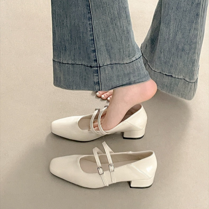 Sepatu Mary Jane Wanita Hak Re - Leather Classic Strap ulasan dan harga
